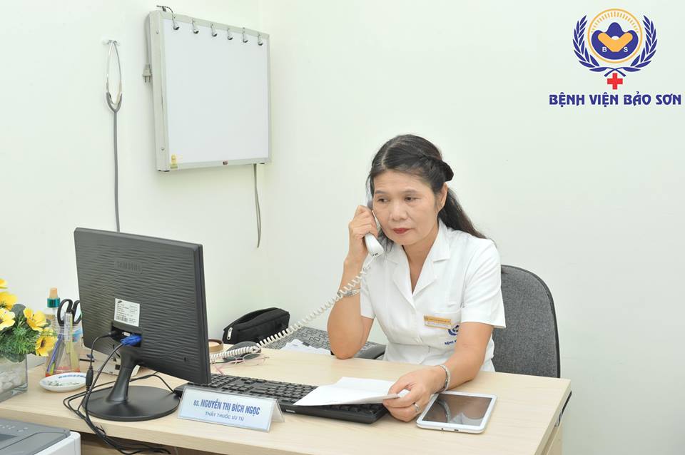 Bác sĩ CK2 - Thầy thuốc ưu tú Nguyễn Thị Bích Ngọc, trưởng khoa Phụ Sản Bệnh viện Bảo sơn