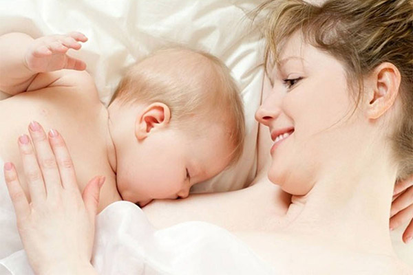 Cẩm nang hướng dẫn chăm sóc mẹ sau sinh đúng cách