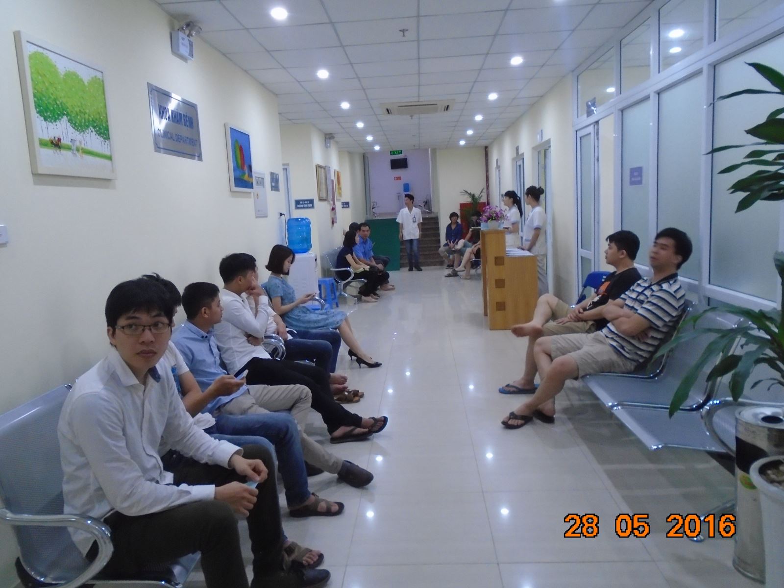 Một buổi khám sức khỏe cho doanh nghiệp tại BV đa khoa Bảo Sơn, tháng 5. 2015