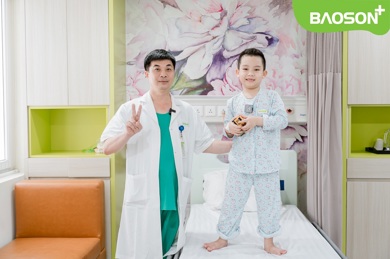 Vượt 300km từ Sơn La đến Bảo Sơn – Bé trai 6 tuổi tạm biệt ngạt mũi, khó thở, ngủ ngáy dai dẳng