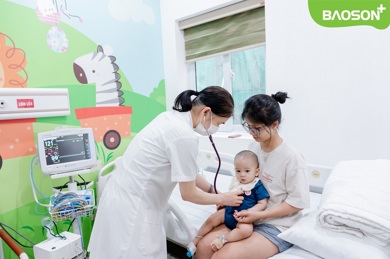 Cảnh báo: Gia tăng trẻ mắc tay chân miệng chủng EV71 – Cha mẹ cần làm gì để ngăn ngừa biến chứng?