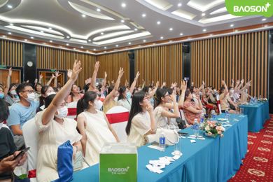 Gần 300 mẹ bầu tham dự hội thảo thai sản “Chăm sóc thai nghén nguy cơ cao & an toàn vượt cạn”