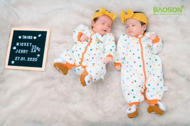 Kể chuyện đẻ sinh đôi nhàn tênh như đi nghỉ dưỡng, mẹ 8x khiến chị em ngưỡng mộ 