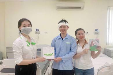 Cứu bệnh nhân viêm tai chũm mãn tính, thủng rộng màng tai có vi khuẩn mủ xanh, nghi Cholesteatoma