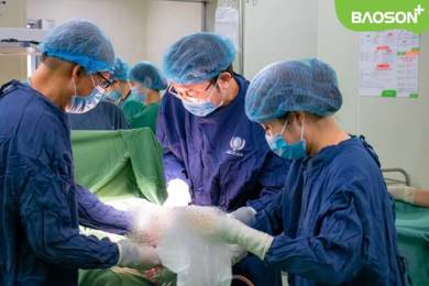 Chủ quan với U xơ tử cung, bệnh nhân 45 tuổi phải cắt tử cung bán phần