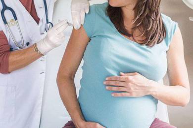 Những điều cần biết khi tiêm phòng bà bầu