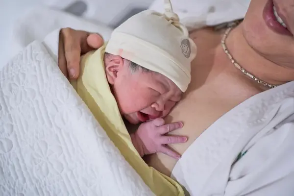 Vô vàn ưu đãi miễn phí - Thuận đường đón con yêu