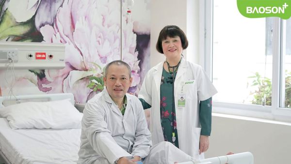 Tự điều trị sốt xuất huyết tại nhà, nam bệnh nhân nhập viện trong tình trạng tiểu cầu giảm còn 10g/l