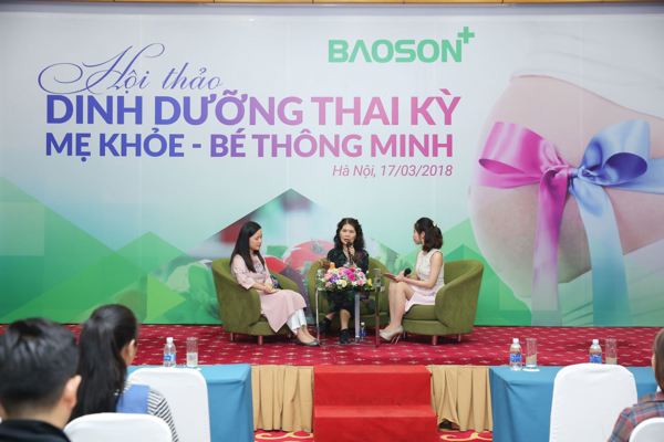 Gần 300 mẹ bầu tham dự Hội thảo tư vấn dinh dưỡng trong thai kỳ