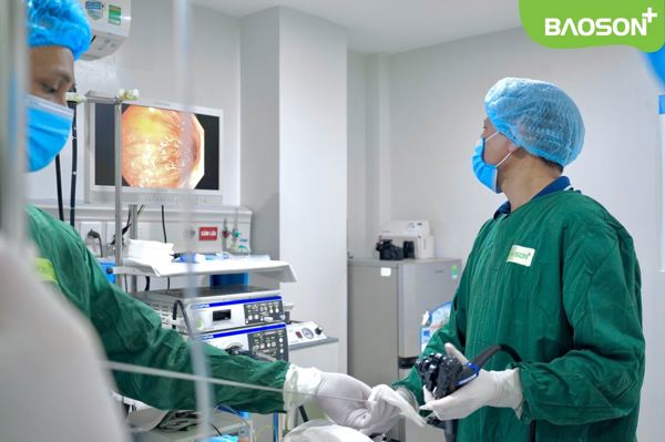 Nhiều năm sau khi cắt 3/4 dạ dày lại phát hiện polyp đại tràng