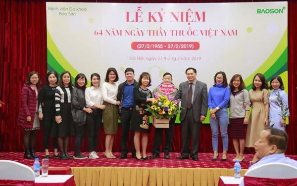 Bệnh viện Bảo Sơn long trọng tổ chức Lễ kỷ niệm Ngày Thầy thuốc Việt Nam 27/2