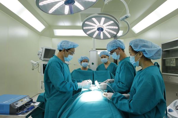 Phẫu thuật thành công ung thư dạ dày cho bệnh nhân 81 tuổi