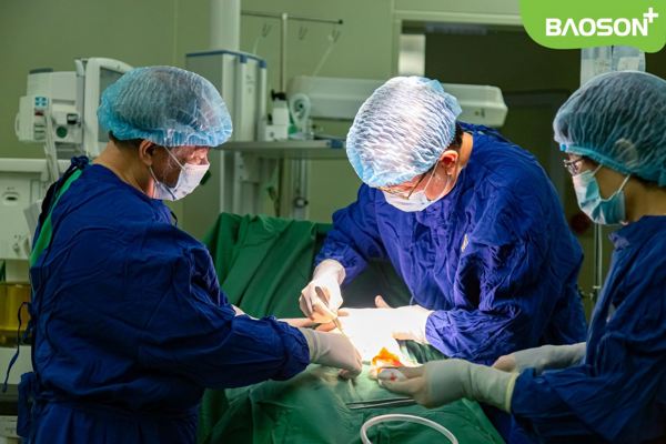 Phát hiện và cấp cứu kịp thời bé sơ sinh bị teo thực quản bẩm sinh hiếm gặp tại Bệnh viện Đa khoa Bảo Sơn